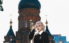 他含着她的乳奶揉搓揉视频捏